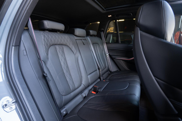 BMW X5 xDrive50e Hybrid M-Sport | Pano | HUD | 360 | M-Sport Stoelen