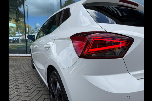Seat Ibiza 1.0 TSi FR Business Connect - Automaat - Camera - Parkeerhulp - Winterpakket