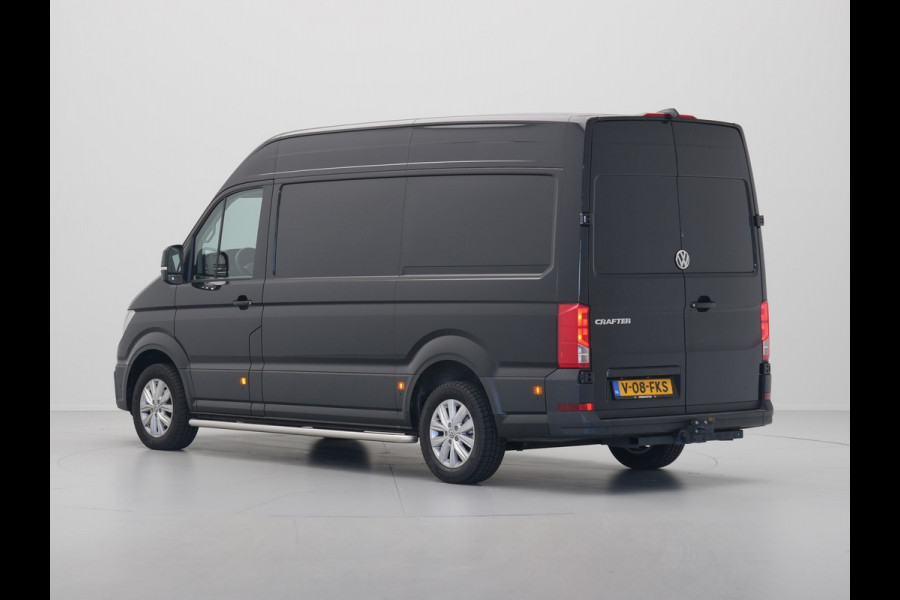 Volkswagen Crafter 35 2.0 TDI L3H3 Exclusive EURO VI Trekhaak Navigatie Camera Acc Pdc Stoel/Stuurverwarming Carplay