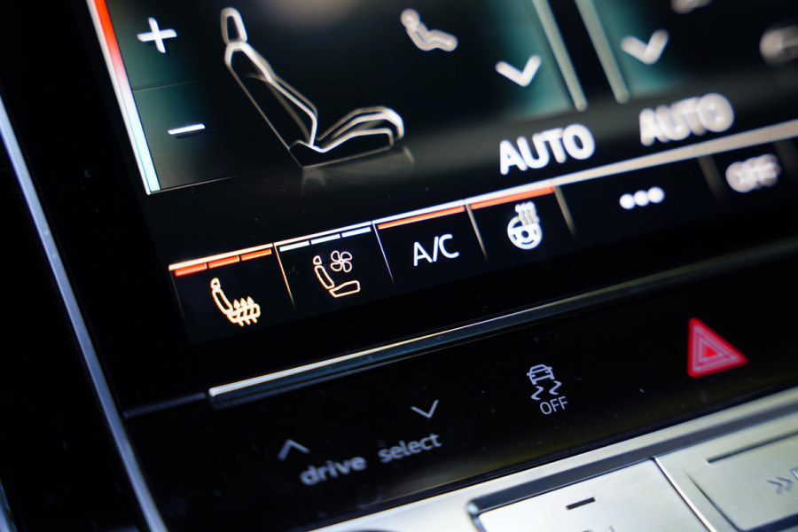 Audi RS Q 8 4.0 TFSI Quattro Goodwood Green Head Up B&O