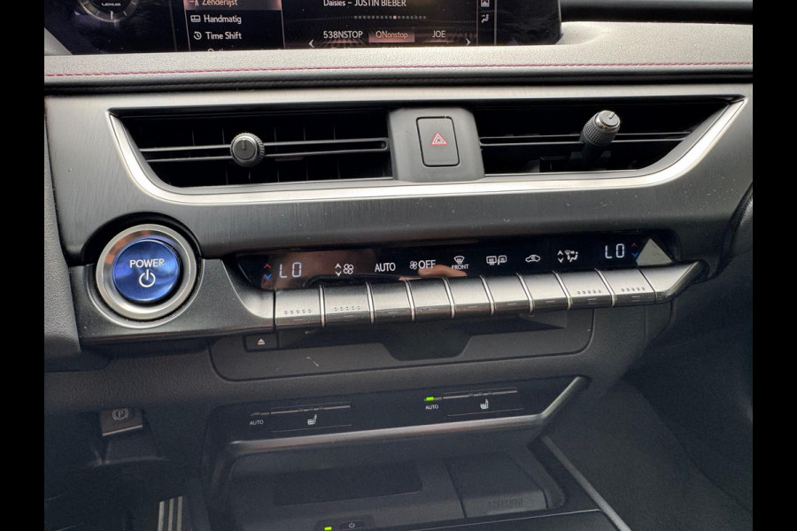 Lexus UX 250h AWD F Sport Line | Schuifdak, Groot scherm, Leer, Stoelverwarming, Dodehoekherkenning, Parkeersensoren, Elektrische achterk