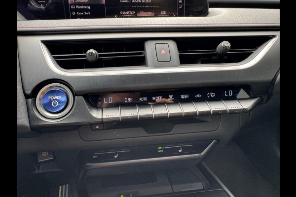 Lexus UX 250h AWD F Sport Line | Schuifdak, Groot scherm, Leer, Stoelverwarming, Dodehoekherkenning, Parkeersensoren, Elektrische achterk