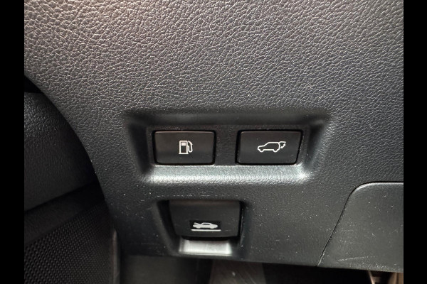 Lexus UX 250h AWD F Sport Line | Schuifdak, Groot scherm, Leer, Stoelverwarming, Dodehoekherkenning, Parkeersensoren, Elektrische achterk