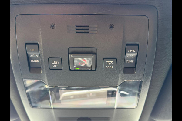 Lexus UX 250h AWD F Sport Line | Schuifdak, Groot scherm, Leer, Stoelverwarming, Dodehoekherkenning, Parkeersensoren, Elektrische achterk