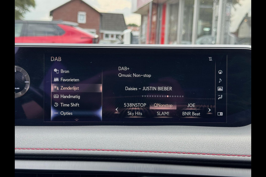 Lexus UX 250h AWD F Sport Line | Schuifdak, Groot scherm, Leer, Stoelverwarming, Dodehoekherkenning, Parkeersensoren, Elektrische achterk