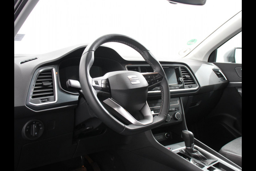 Seat Ateca 1.5 TSI Style Business Intense Climate control Cruise control Keyless start Verwarmde voorstoelen Verwarmde stuur LED Parkeersensoren achter Apple Carplay/ Android Auto
