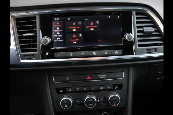 Seat Ateca 1.5 TSI Style Business Intense Climate control Cruise control Keyless start Verwarmde voorstoelen Verwarmde stuur LED Parkeersensoren achter Apple Carplay/ Android Auto