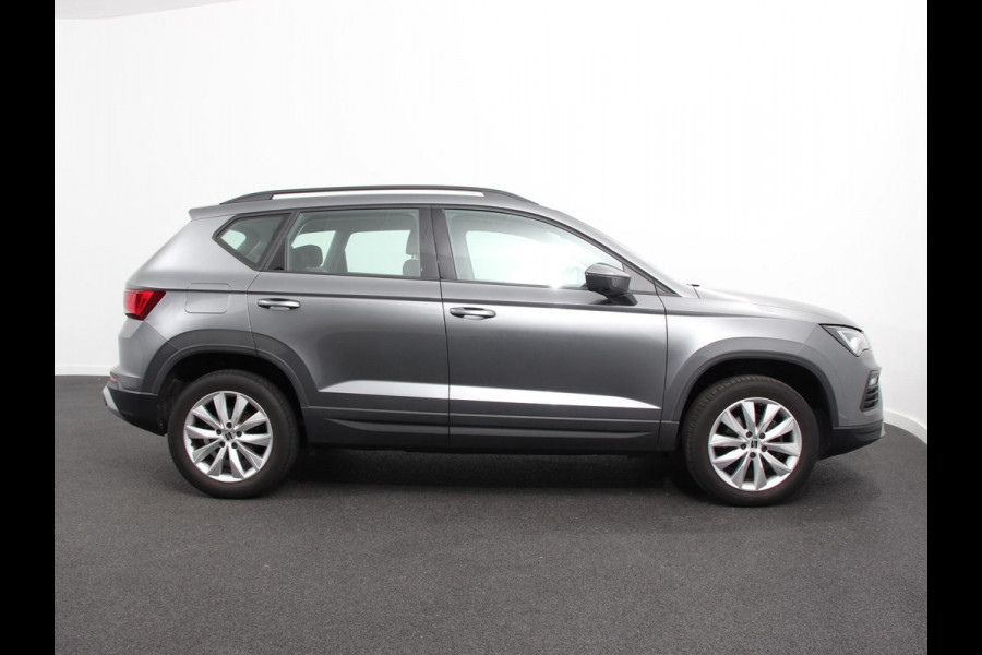 Seat Ateca 1.5 TSI Style Business Intense Climate control Cruise control Keyless start Verwarmde voorstoelen Verwarmde stuur LED Parkeersensoren achter Apple Carplay/ Android Auto