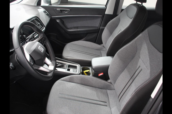 Seat Ateca 1.5 TSI Style Business Intense Climate control Cruise control Keyless start Verwarmde voorstoelen Verwarmde stuur LED Parkeersensoren achter Apple Carplay/ Android Auto