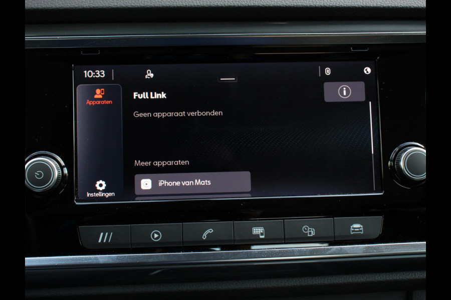 Seat Ateca 1.5 TSI Style Business Intense Climate control Cruise control Keyless start Verwarmde voorstoelen Verwarmde stuur LED Parkeersensoren achter Apple Carplay/ Android Auto