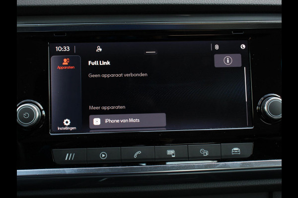 Seat Ateca 1.5 TSI Style Business Intense Climate control Cruise control Keyless start Verwarmde voorstoelen Verwarmde stuur LED Parkeersensoren achter Apple Carplay/ Android Auto