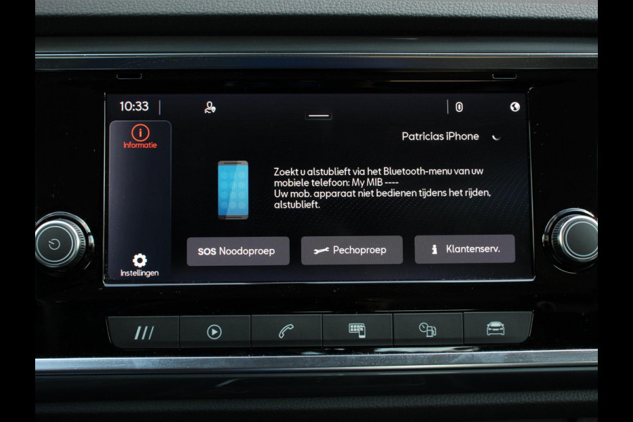 Seat Ateca 1.5 TSI Style Business Intense Climate control Cruise control Keyless start Verwarmde voorstoelen Verwarmde stuur LED Parkeersensoren achter Apple Carplay/ Android Auto