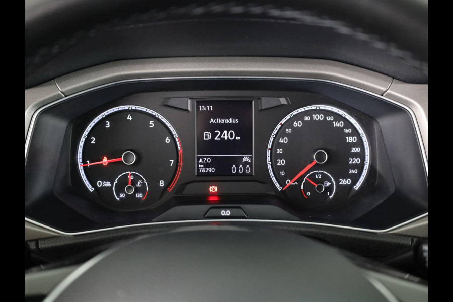 Volkswagen T-Roc 1.0 TSI Style 110 pk | Navigatie | Parkeersensoren | Adaptieve cruise control | Autom. airco | Spiegel pakket | Volkswagen T-Roc 1.0 TSI Style 110 pk | Navigatie | Parkeersensoren | Adaptieve cruise control | Autom. airco | Spiegel pakket |