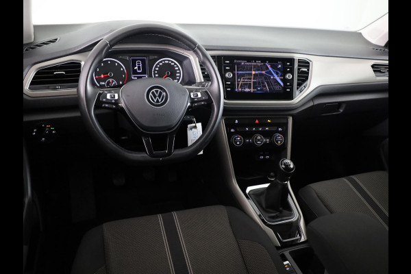 Volkswagen T-Roc 1.0 TSI Style 110 pk | Navigatie | Parkeersensoren | Adaptieve cruise control | Autom. airco | Spiegel pakket | Volkswagen T-Roc 1.0 TSI Style 110 pk | Navigatie | Parkeersensoren | Adaptieve cruise control | Autom. airco | Spiegel pakket |