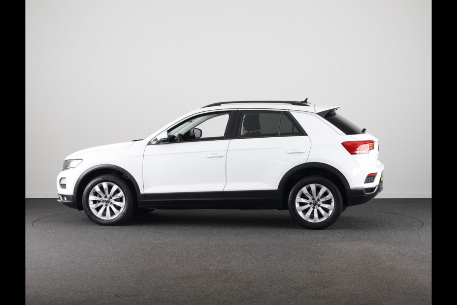 Volkswagen T-Roc 1.0 TSI Style 110 pk | Navigatie | Parkeersensoren | Adaptieve cruise control | Autom. airco | Spiegel pakket | Volkswagen T-Roc 1.0 TSI Style 110 pk | Navigatie | Parkeersensoren | Adaptieve cruise control | Autom. airco | Spiegel pakket |
