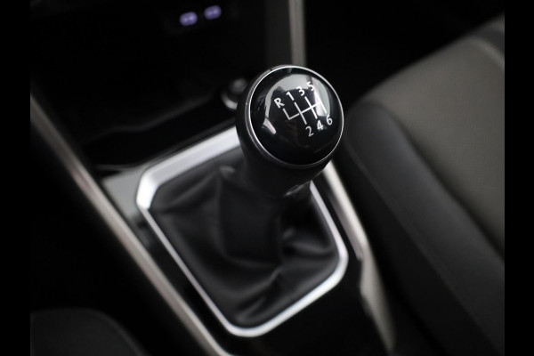 Volkswagen T-Roc 1.0 TSI Style 110 pk | Navigatie | Parkeersensoren | Adaptieve cruise control | Autom. airco | Spiegel pakket | Volkswagen T-Roc 1.0 TSI Style 110 pk | Navigatie | Parkeersensoren | Adaptieve cruise control | Autom. airco | Spiegel pakket |