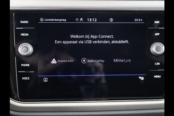 Volkswagen T-Roc 1.0 TSI Style 110 pk | Navigatie | Parkeersensoren | Adaptieve cruise control | Autom. airco | Spiegel pakket | Volkswagen T-Roc 1.0 TSI Style 110 pk | Navigatie | Parkeersensoren | Adaptieve cruise control | Autom. airco | Spiegel pakket |