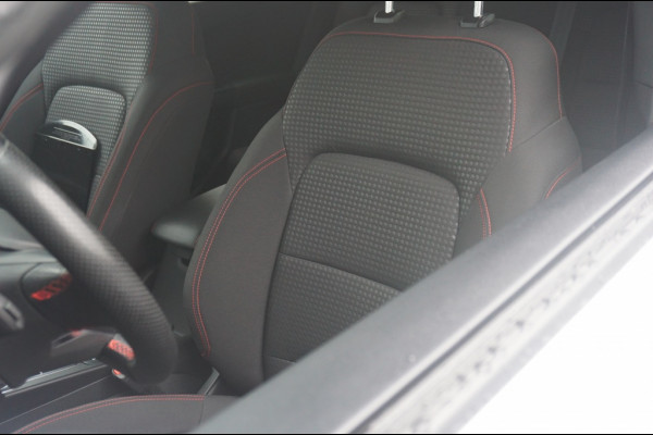 Ford Kuga PHEV ST-Line TREKHAAK | HEAD-UP | ADAPTIVE | WINTERPACK!