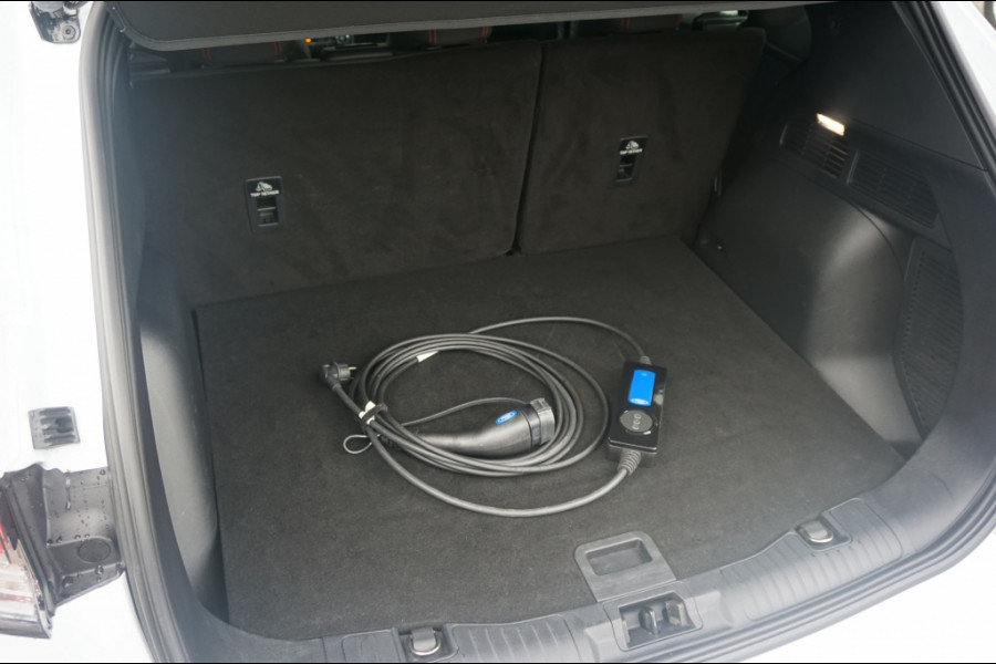 Ford Kuga PHEV ST-Line TREKHAAK | HEAD-UP | ADAPTIVE | WINTERPACK!