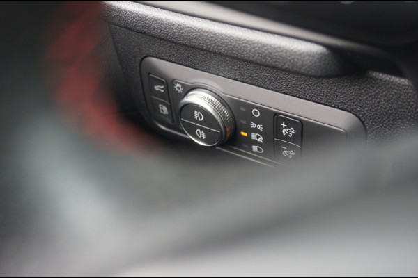 Ford Kuga PHEV ST-Line TREKHAAK | HEAD-UP | ADAPTIVE | WINTERPACK!