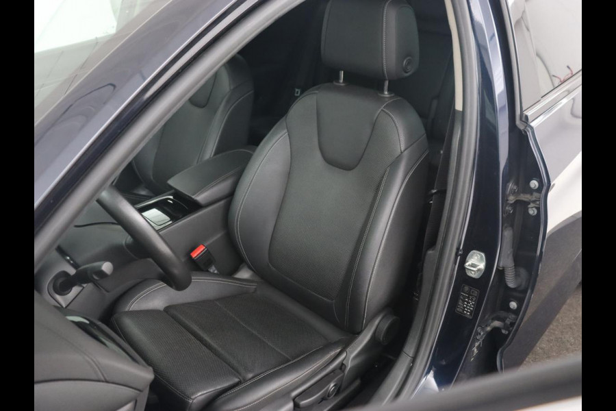 Opel Insignia Sports Tourer 1.5 Turbo Business Executive | Leder | Trekhaak | Stoelverwarming | Camera | DAB | Carplay | Elektrische achterklep | LED