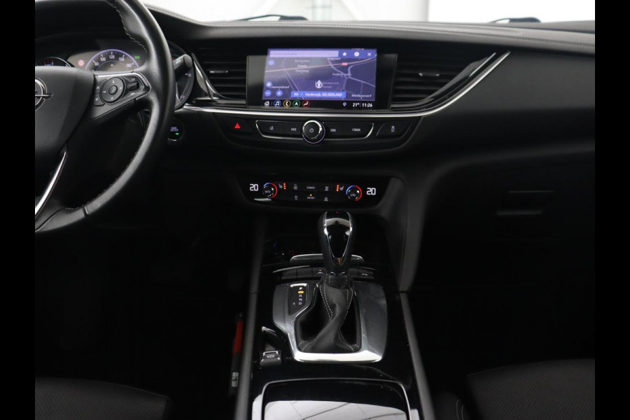 Opel Insignia Sports Tourer 1.5 Turbo Business Executive | Leder | Trekhaak | Stoelverwarming | Camera | DAB | Carplay | Elektrische achterklep | LED