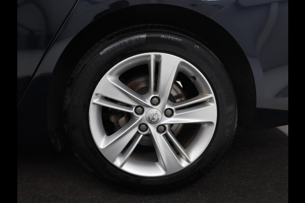 Opel Insignia Sports Tourer 1.5 Turbo Business Executive | Leder | Trekhaak | Stoelverwarming | Camera | DAB | Carplay | Elektrische achterklep | LED