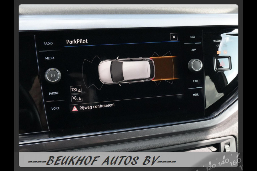 Volkswagen Polo 1.0 TSI Highline Automaat Leer Carplay Navi