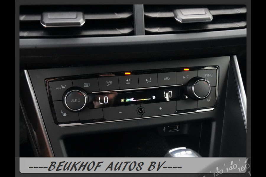 Volkswagen Polo 1.0 TSI Highline Automaat Leer Carplay Navi