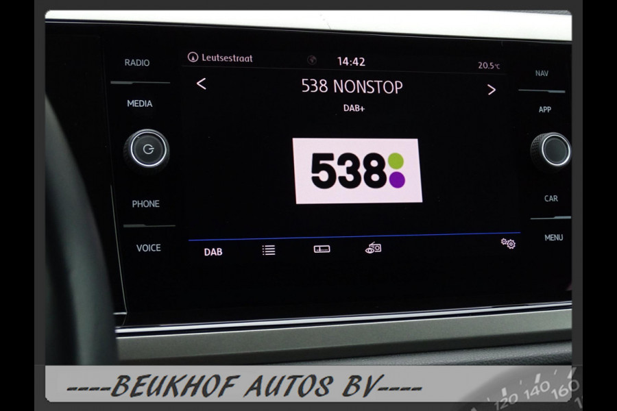 Volkswagen Polo 1.0 TSI Highline Automaat Leer Carplay Navi