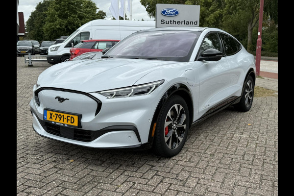 Ford Mustang Mach-E Premium AWD 75 kWh | SCI | 269pk Panorama dak | B&O Audio |  Adaptieve Cruise | Dodehoeksensoren | Elek Achterklep