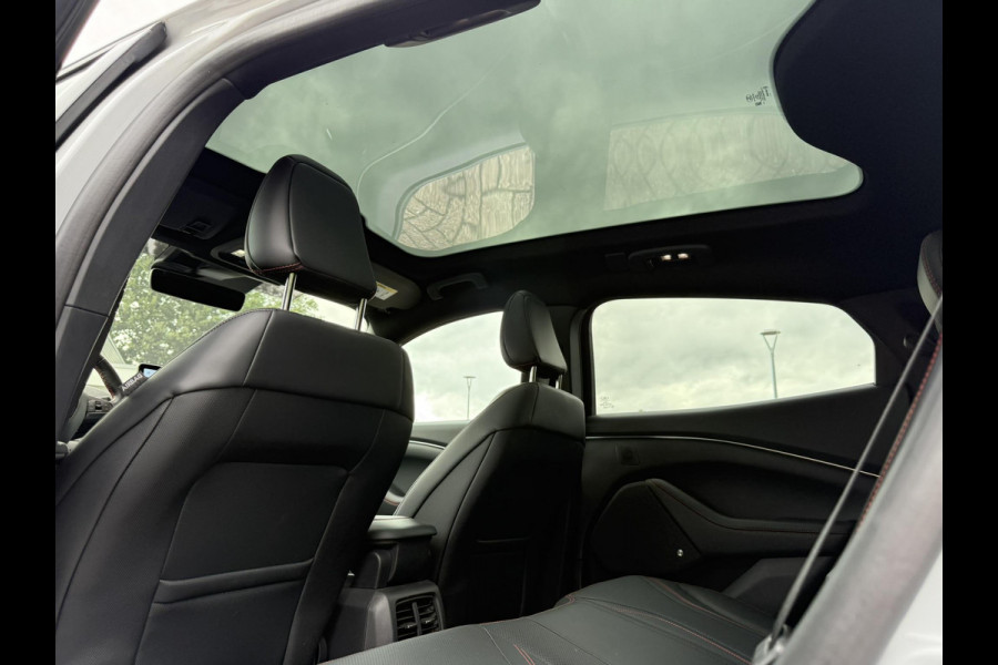 Ford Mustang Mach-E Premium AWD 75 kWh | SCI | 269pk Panorama dak | B&O Audio |  Adaptieve Cruise | Dodehoeksensoren | Elek Achterklep