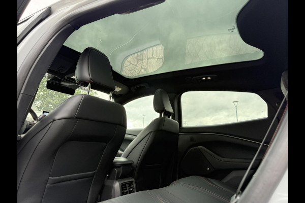 Ford Mustang Mach-E Premium AWD 75 kWh | SCI | 269pk Panorama dak | B&O Audio |  Adaptieve Cruise | Dodehoeksensoren | Elek Achterklep