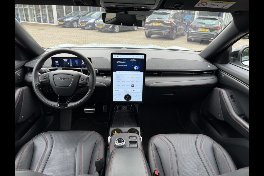 Ford Mustang Mach-E Premium AWD 75 kWh | SCI | 269pk Panorama dak | B&O Audio |  Adaptieve Cruise | Dodehoeksensoren | Elek Achterklep