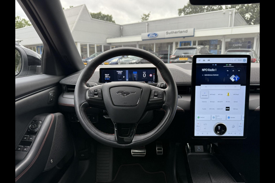 Ford Mustang Mach-E Premium AWD 75 kWh | SCI | 269pk Panorama dak | B&O Audio |  Adaptieve Cruise | Dodehoeksensoren | Elek Achterklep