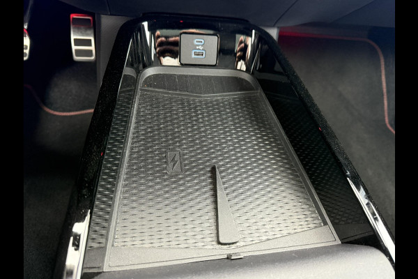 Ford Mustang Mach-E Premium AWD 75 kWh | SCI | 269pk Panorama dak | B&O Audio |  Adaptieve Cruise | Dodehoeksensoren | Elek Achterklep