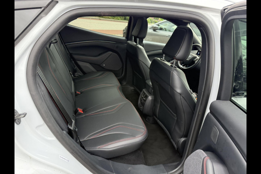 Ford Mustang Mach-E Premium AWD 75 kWh | SCI | 269pk Panorama dak | B&O Audio |  Adaptieve Cruise | Dodehoeksensoren | Elek Achterklep