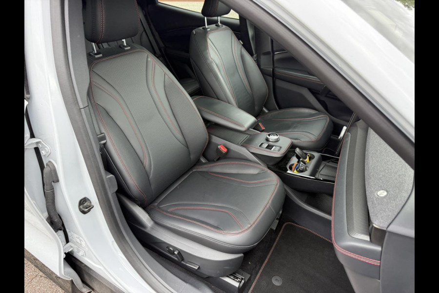 Ford Mustang Mach-E Premium AWD 75 kWh | SCI | 269pk Panorama dak | B&O Audio |  Adaptieve Cruise | Dodehoeksensoren | Elek Achterklep