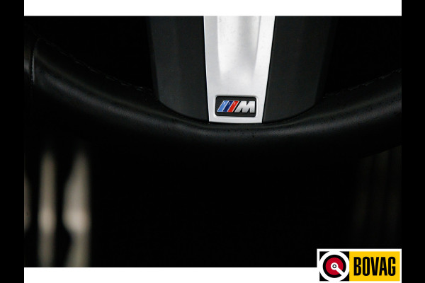 BMW iX3 M-Sport Shadowline 80 kWh 286 PK | Pano | Leer | Elect. stoelen best. met geh. | Camera | Parkeerassistent pakket Licht- en regensensor, PDC, Sportstoelen, Stoelverwarming, Led, Camera, Privacy glas