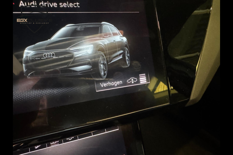 Audi e-tron E-tron 55 Quattro advanced 95 kWh 3X S Line Pano/360Cam/Memory