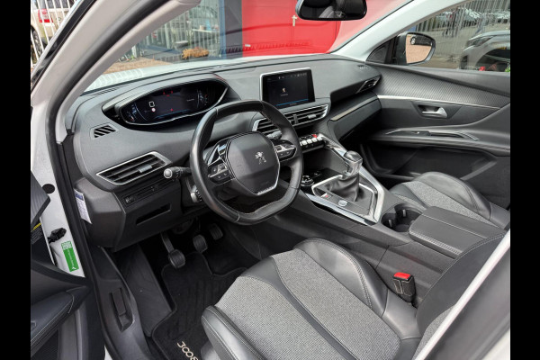 Peugeot 3008 1.2 PureTech Allure | Pano | Navi | Camera