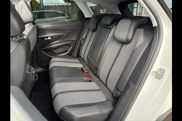 Peugeot 3008 1.2 PureTech Allure | Pano | Navi | Camera