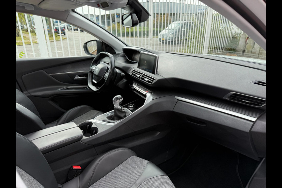 Peugeot 3008 1.2 PureTech Allure | Pano | Navi | Camera