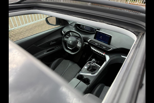 Peugeot 3008 1.2 PureTech Allure | Pano | Navi | Camera