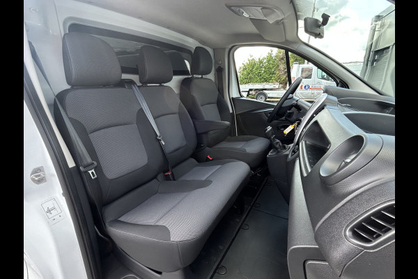 Renault Trafic 2.0 dCi 120 PK / L1H1 / 1e EIG. / 92.126 KM !! / AIRCO / CRUISE / NAVI / BLUETOOTH / 3-ZITS / TREKHAAK