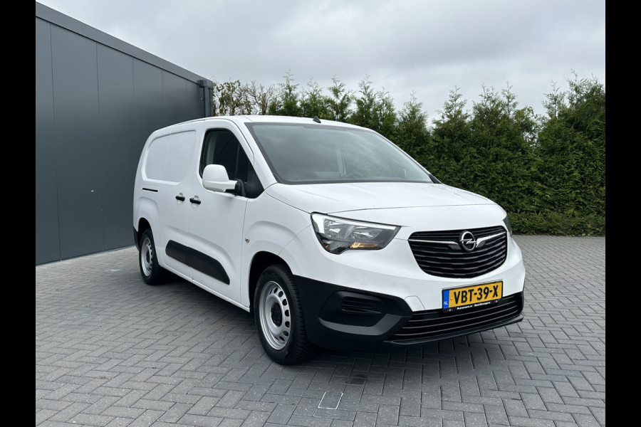Opel Combo 1.5D 102 PK / L2H1 / 1e EIG. / SORTIMO INRICHTING / NAVI / CRUISE / AIRCO / APPLE CARPLAY