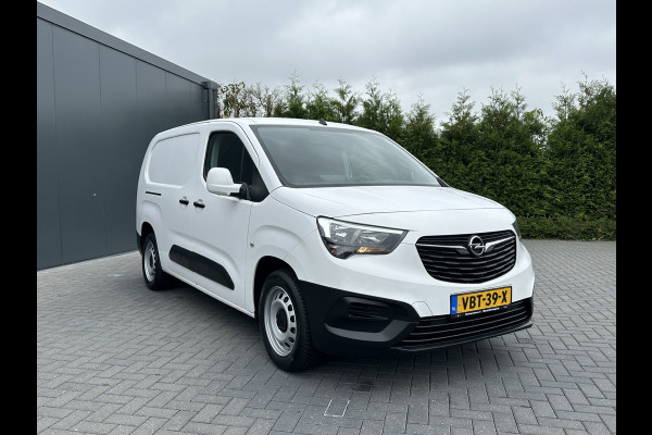 Opel Combo 1.5D 102 PK / L2H1 / 1e EIG. / SORTIMO INRICHTING / NAVI / CRUISE / AIRCO / APPLE CARPLAY