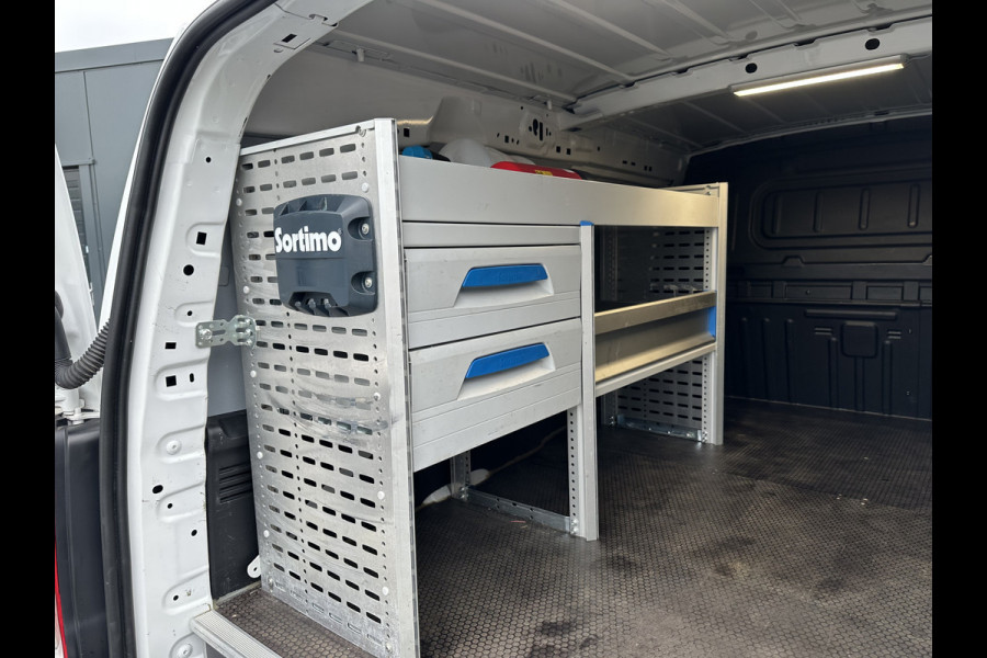 Opel Combo 1.5D 102 PK / L2H1 / 1e EIG. / SORTIMO INRICHTING / NAVI / CRUISE / AIRCO / APPLE CARPLAY