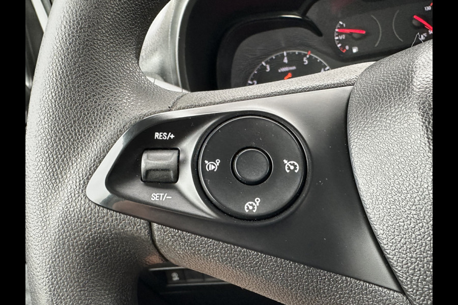 Opel Combo 1.5D 102 PK / L2H1 / 1e EIG. / SORTIMO INRICHTING / NAVI / CRUISE / AIRCO / APPLE CARPLAY