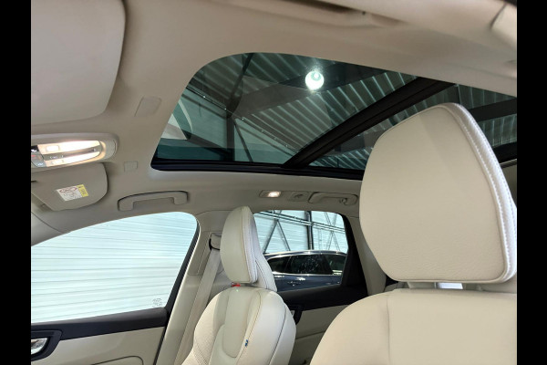 Volvo XC60 T6 Aut. Core Bright Trekhaak Long Range Leder 350pk